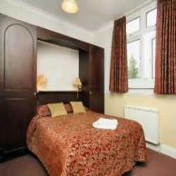 Skyways Hotel Slough Extérieur photo